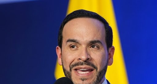 El presidente Abelardo de la Espriella expidió el Decreto 1525 sobre las protestas y aseguró que se acabó la guachafita, que la protesta se respeta y la violencia no se tolera.